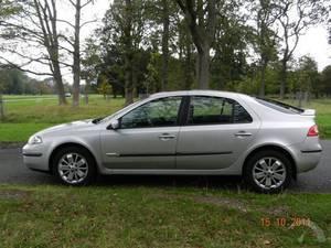 Renault Laguna 2 1.6 16V DYNAMIQUE SKY