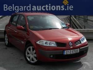 Renault Megane Dynamique 1.6 16V 5Dr *Low Mileage*