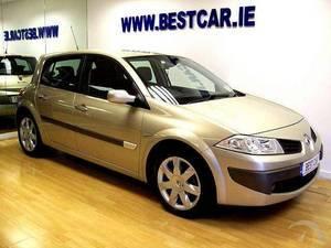 Renault Megane 5DR 1.6 DYNAMIQUE