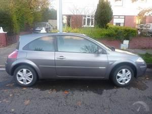 Renault Megane 2 1.4 DYNAMIQUE COUPE 16V