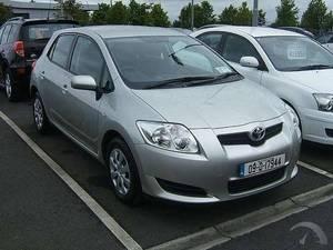 Toyota Auris 1.4 TERRA 5DR