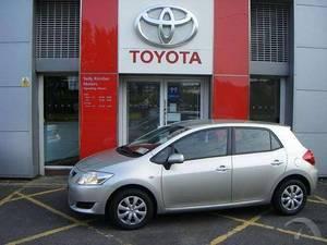 Toyota Auris 1.4 5DR TERRA