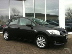 Toyota Auris 1.4 5DR LUNA