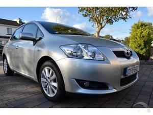 Toyota Auris 1.4 5DR LUNA