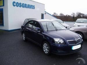 Toyota Avensis 2.0 D4D AURA 4DR