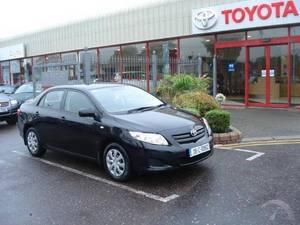 Toyota Corolla 1.4 TERRA SALOON