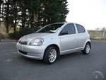 Toyota Yaris 1.0 VVTI COLOUR COLLECTION SILVER 05DR
