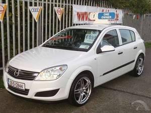 Opel Astra 1.4 5DR ALLOYS