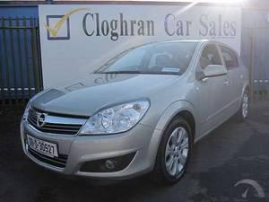 Opel Astra CLUB 1.3 CDTI 90PS