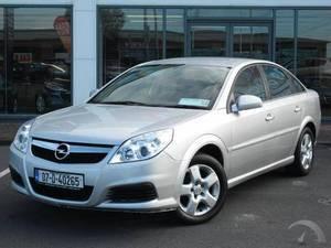 Opel Vectra 1.6i CLUB