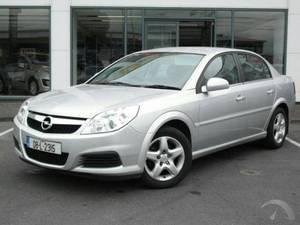 Opel Vectra CLUB 1.9DTI 