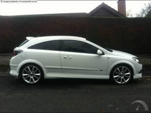 Vauxhall Astra 1.7 CDTi 16V SRi 3dr [Exterior Pack] Diesel Sport