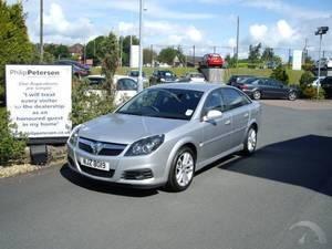 Vauxhall Vectra HATCHBACK (2005 - 2008)