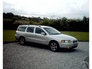 Volvo V70 2.0 T SPORT 5DR,estate,one owner,full service history,new timing belt,2keys